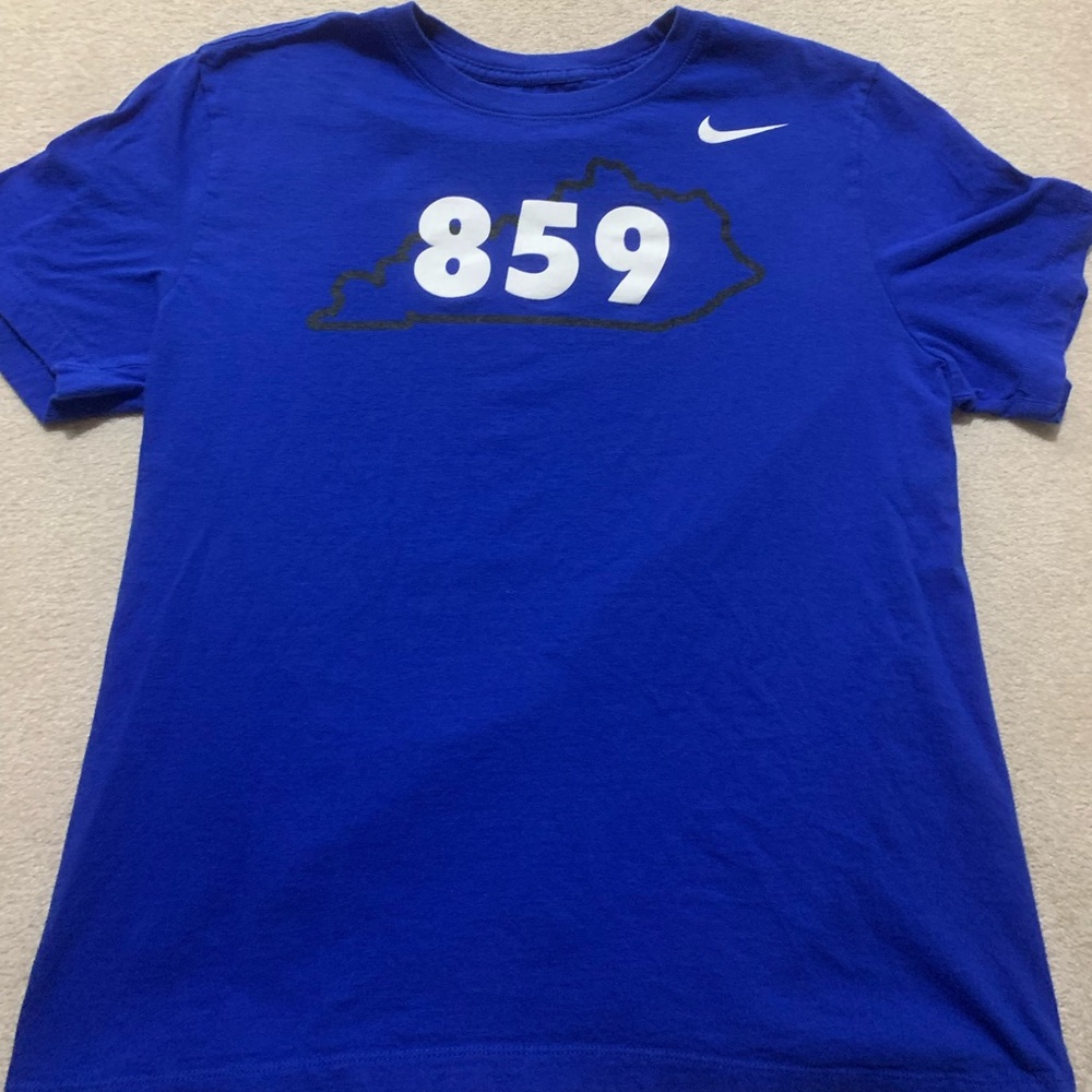 Mens Medium University of Kentucky t-shirt